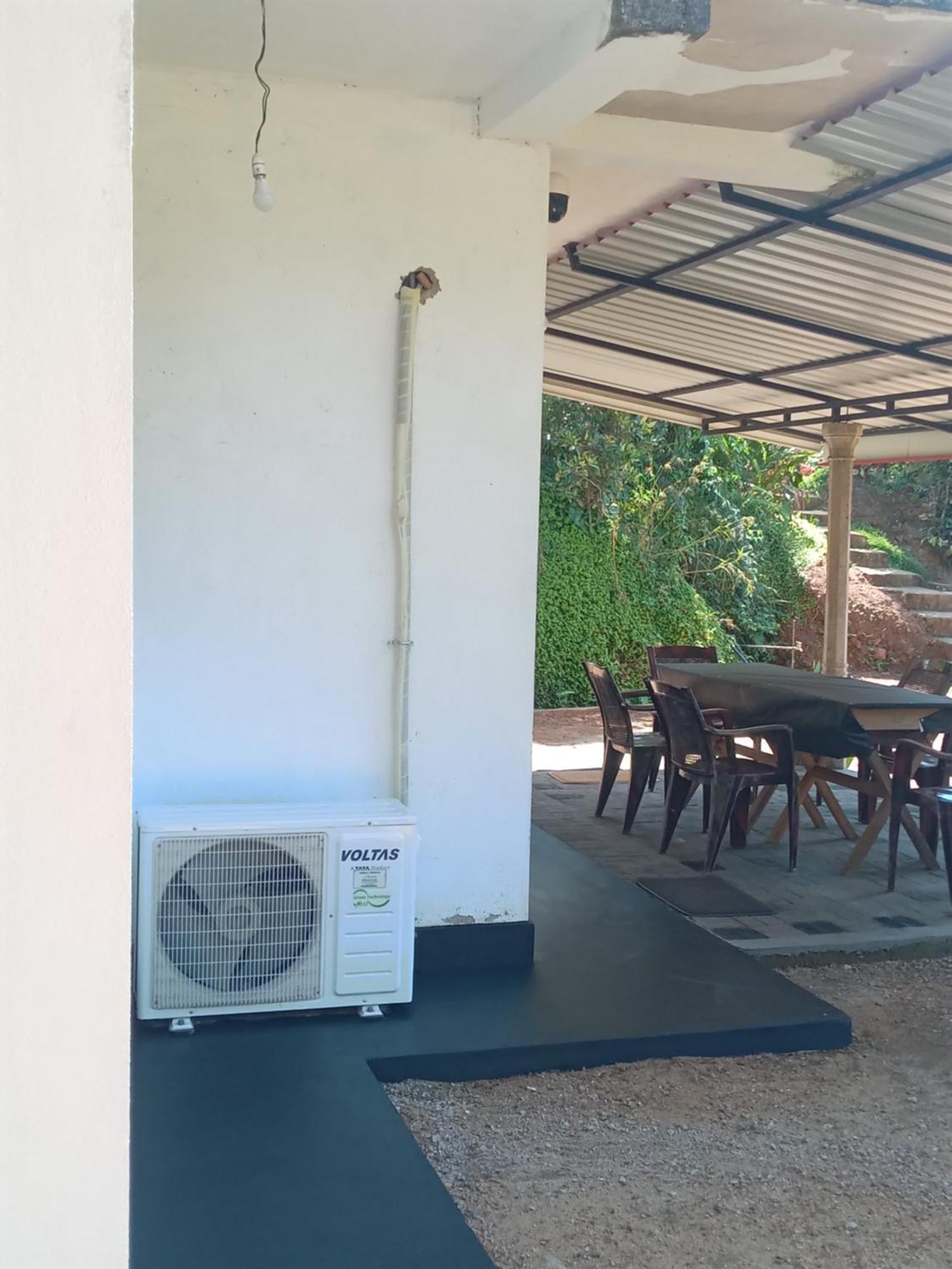 Rainforest Holiday Inn 데니야야 외부 사진